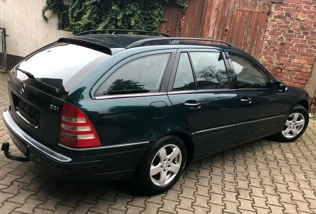 Second-hand Mercedes C200 116 CP (85 kW) 2002 Verde Break