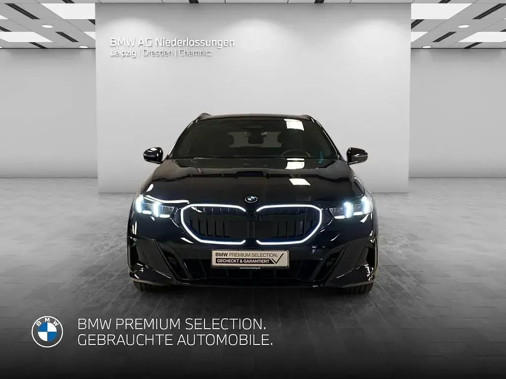 Gebraucht BMW 540 M Sport 286 PS (210 kW) 2025 Schwarz Kombi