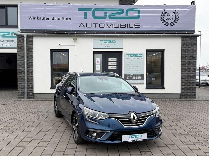 Gebraucht Renault Mégane IV Bose Edition 110 PS (80 kW) 2018 Blau Limousine
