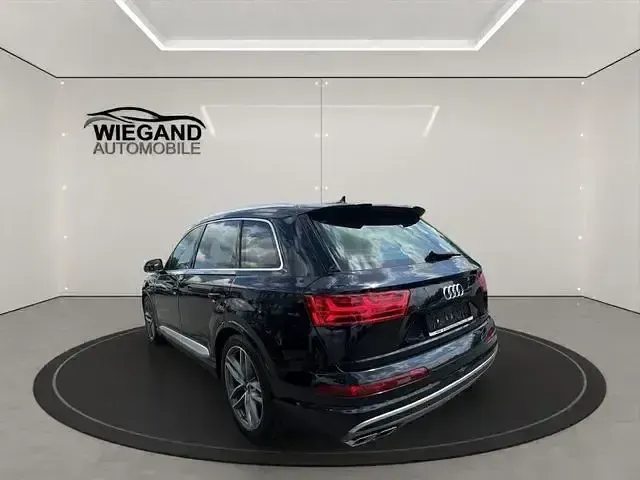 Gebraucht Audi SQ7 Sport 435 PS (319 kW) 2016 Schwarz SUV