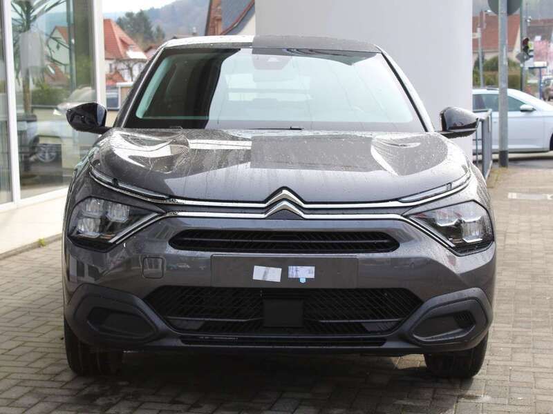 Lackierung platiniumgrau Gebraucht 2024 Citroën e-C4 Kleinwagen | 23.500 € (Guter Preis) - Bild 1/4
