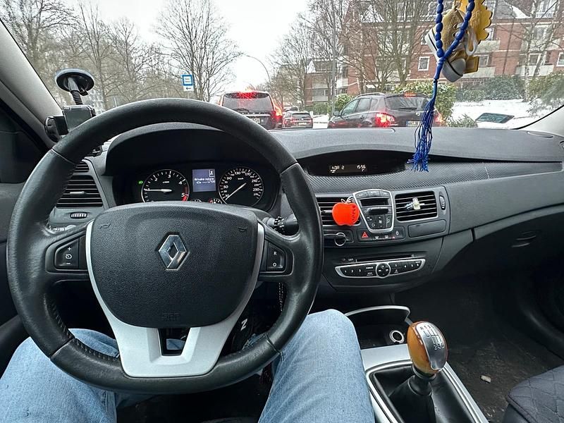 Gebraucht Renault Laguna III 150 PS (110 kW) 2008 Blau Kombi