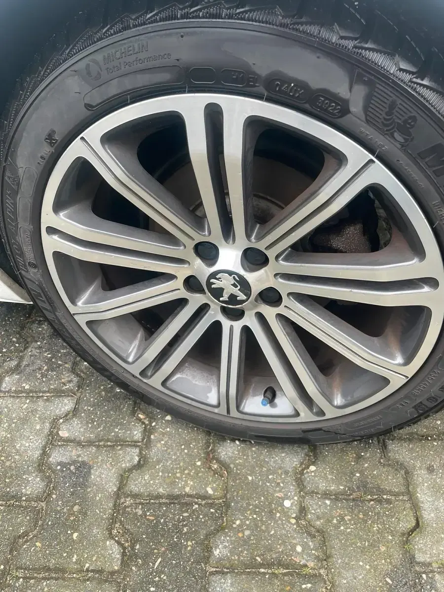 Gebraucht Peugeot RCZ 190 PS (139 kW) 2011 Weiß Coupé