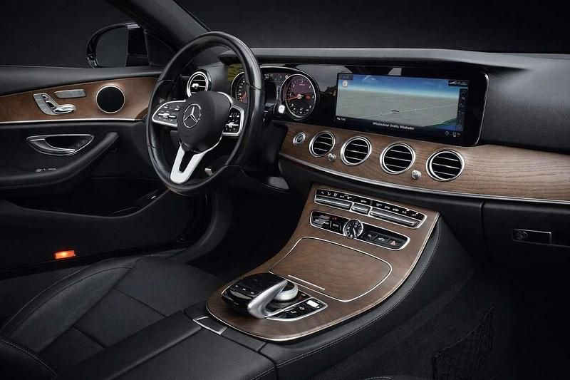 Gebraucht Mercedes E400 340 PS (250 kW) 2018 Obsidianschwarz Kombi