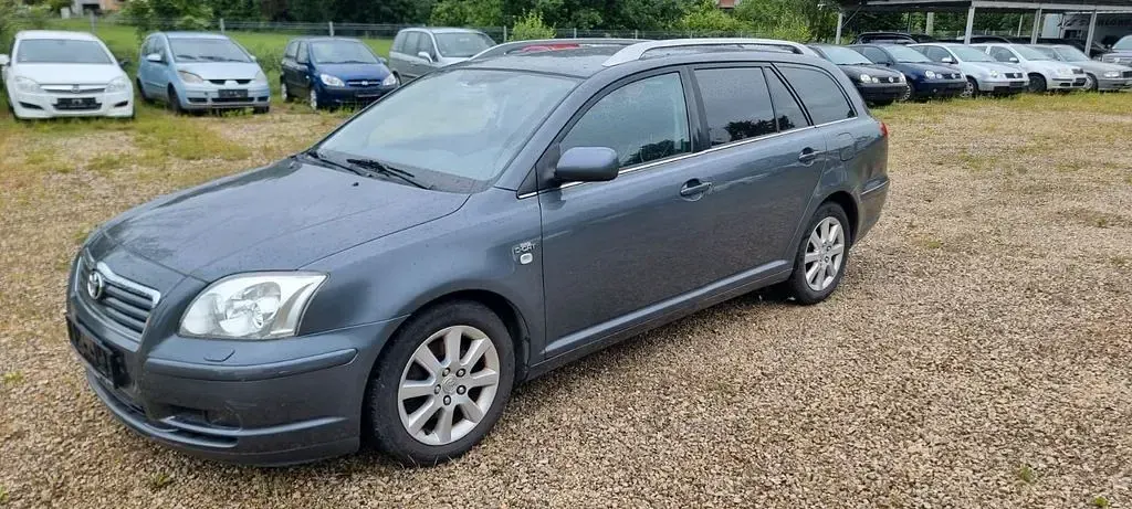 Gebraucht Toyota Avensis Executive 177 PS (130 kW) 2005 Grau Kombi