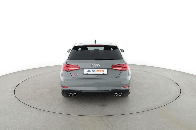 Gebraucht Audi S3 Exclusive 301 PS (221 kW) 2019 Grau Limousine