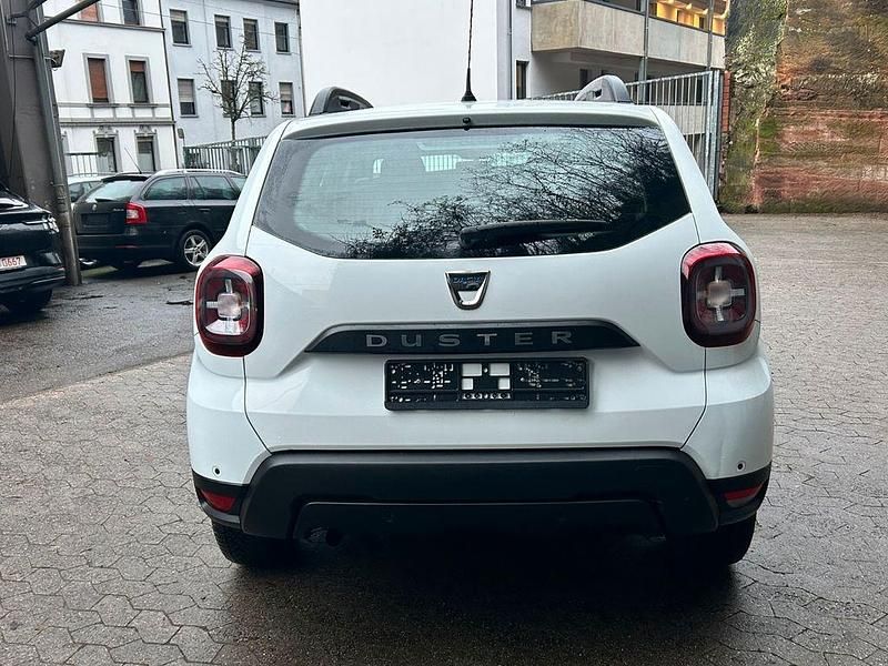 Gebraucht Dacia Duster Deal 101 PS (74 kW) 2021 Weiß SUV
