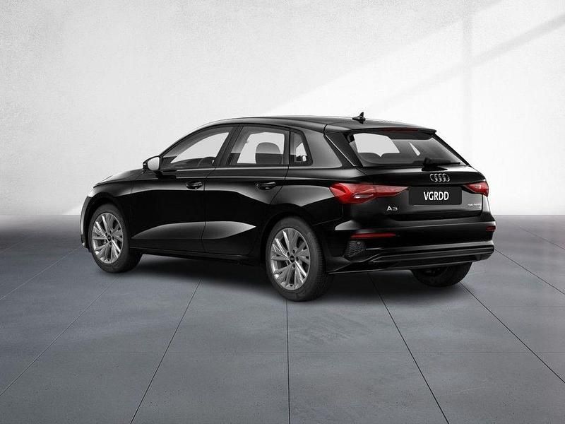 Gebraucht Audi A3 Ambiente 150 PS (110 kW) 2021 Mythosschwarz metallic Limousine