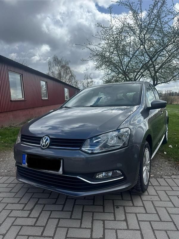 Gebraucht VW Polo Comfortline 75 PS (55 kW) 2015 Grau Kleinwagen