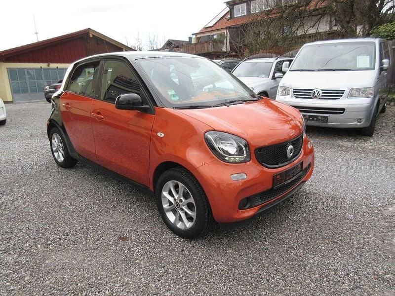 Gebraucht Smart ForFour Passion 71 PS (52 kW) 2016 Orange Kleinwagen