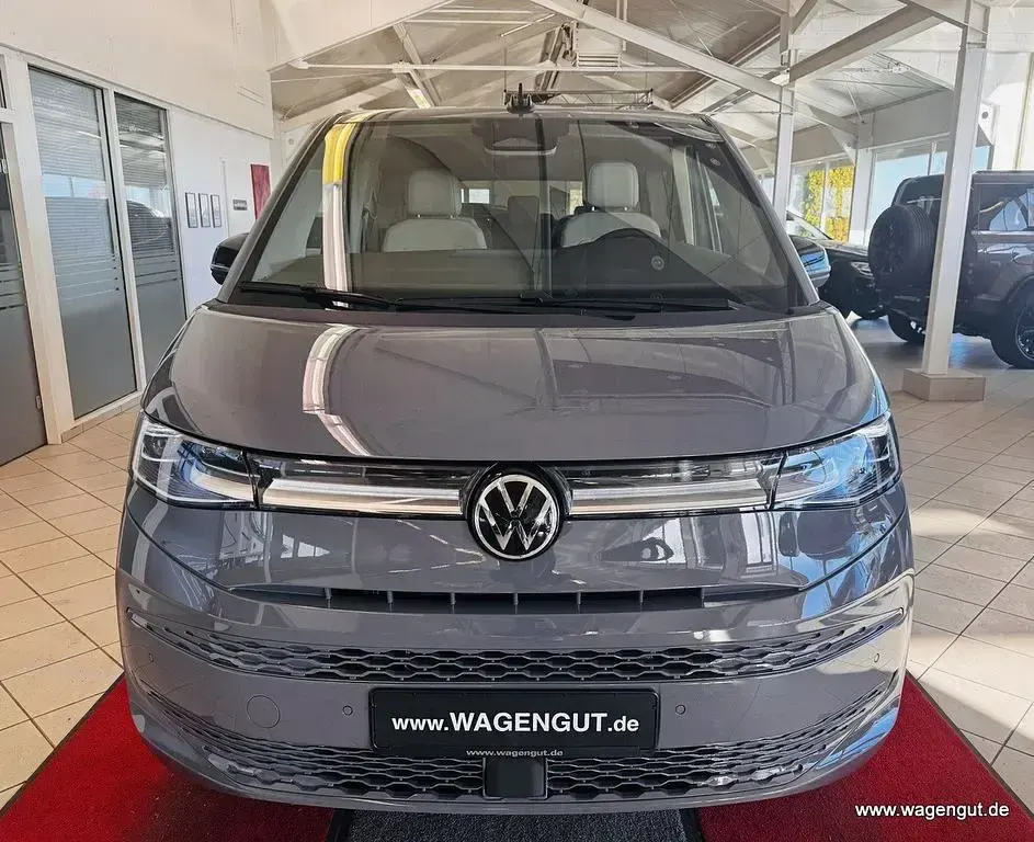 Neu VW Multivan Style 177 PS (130 kW) 2026 Grau Van / Kleinbus