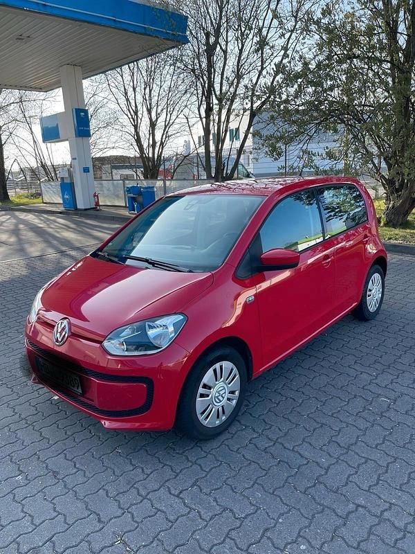 Second-hand VW up! 65 CP (47 kW) 2016 Roșu Hatchback