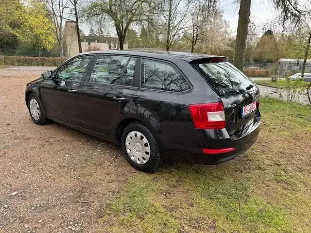 Gebraucht Skoda Octavia 150 PS (110 kW) 2014 Schwarz Kombi