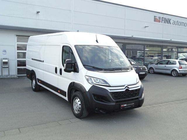 Weiß Gebraucht 2023 Citroën Jumper Van / Kleinbus | 23.780 € (Superpreis) - Bild 1/2