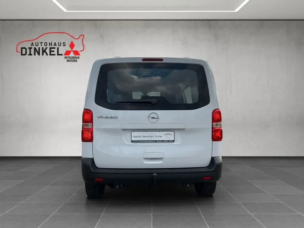 Gebraucht Opel Vivaro-e Combi Edition 144 PS (105 kW) 2024 Weiß Van / Kleinbus