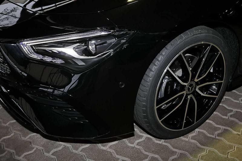 Gebraucht Mercedes CLA200 AMG 163 PS (119 kW) 2025 Metalliclack kosmosschwarz Coupé