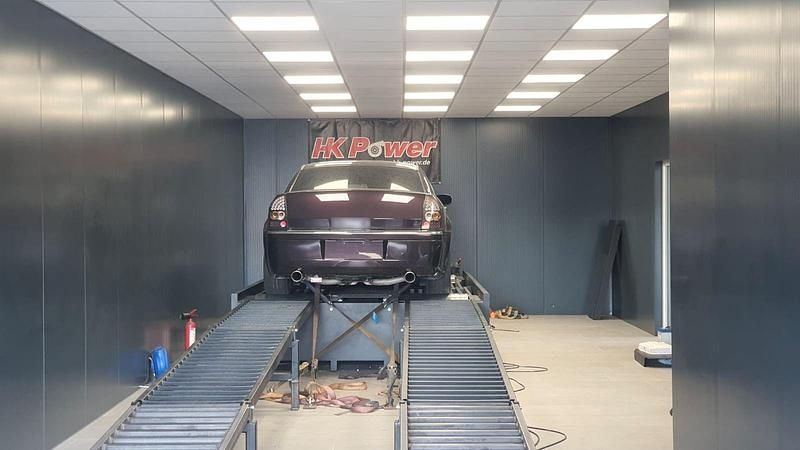 Gebraucht Chrysler 300C 340 PS (250 kW) 2005 Rot Limousine