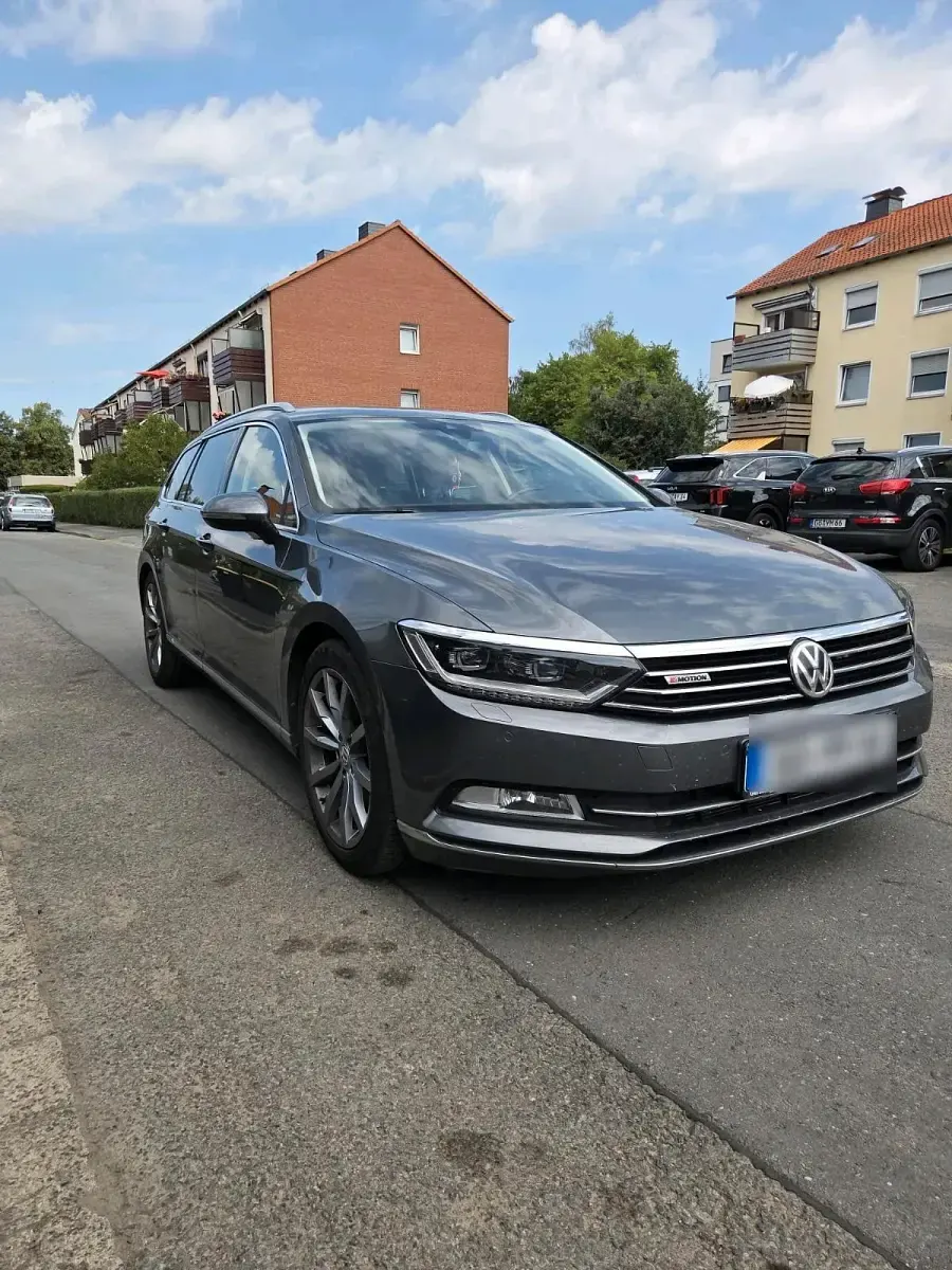 Gebraucht VW Passat Highline 240 PS (176 kW) 2015 Grau Kombi