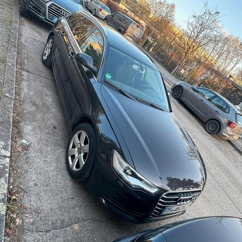 Gebraucht Audi A6 204 PS (150 kW) 2012 Schwarz Kombi