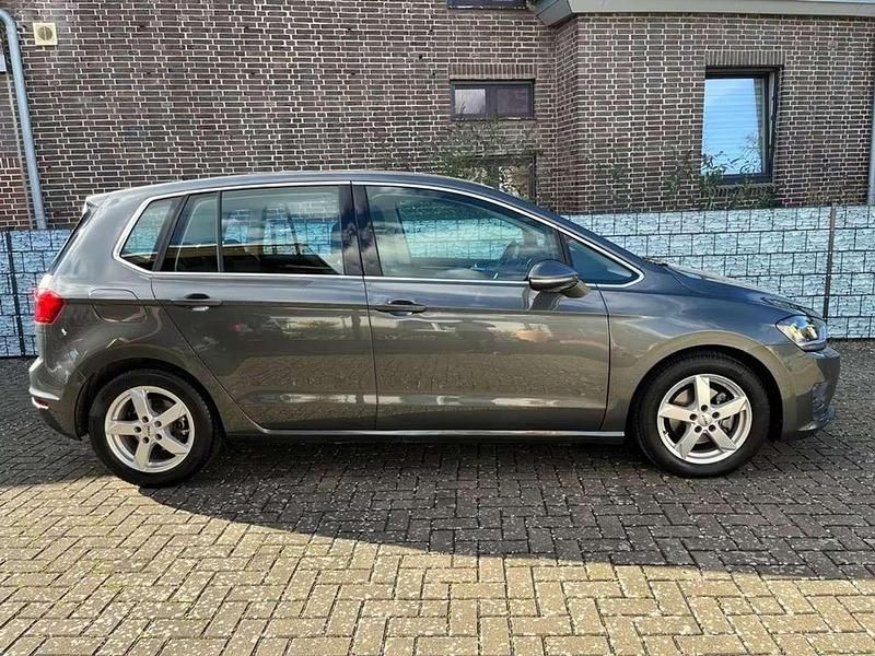 Grau Gebraucht 2018 VW Golf VII Highline Kombi | 13.299 € (Superpreis) - Bild 1/4