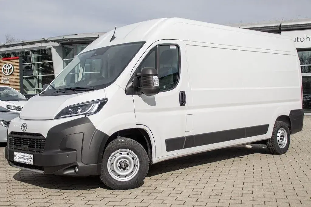 Gebraucht Toyota Proace 140 PS (102 kW) 2025 Weiß Van / Kleinbus