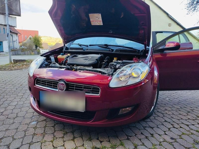 Gebraucht Fiat Bravo Dynamic 150 PS (110 kW) 2009 Rot Kleinwagen