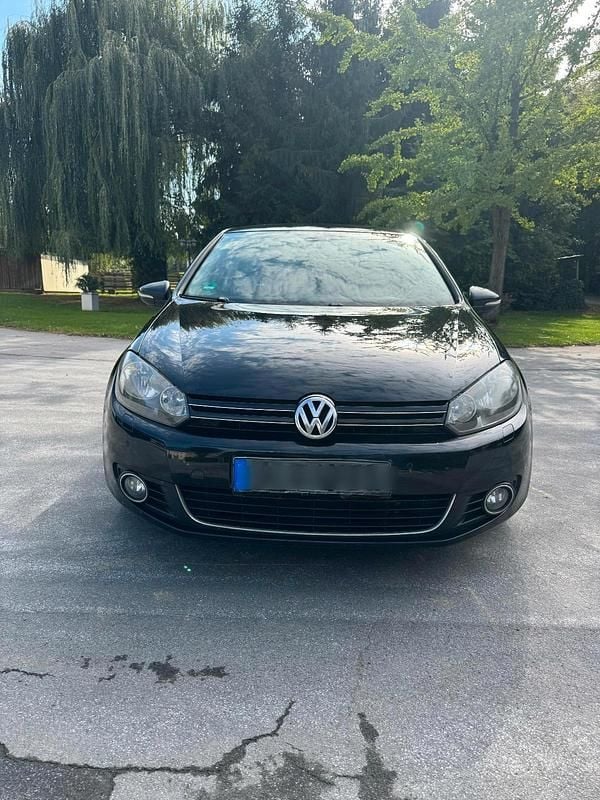 Schwarz Gebraucht 2011 VW Golf VI Style Kleinwagen | 3.000 € (Guter Preis) - Bild 1/4