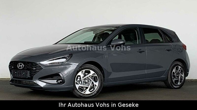 Grau Neu 2025 Hyundai i30 Kleinwagen | 21.970 € (Fairer Preis) - Bild 1/3
