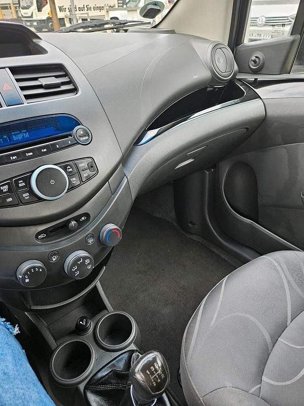 Gebraucht Chevrolet Spark 68 PS (50 kW) 2010 Blau Kleinwagen