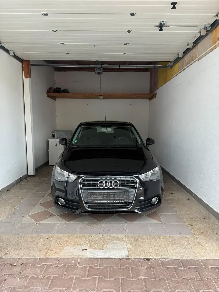 Gebraucht Audi A1 86 PS (63 kW) 2011 Schwarz Kleinwagen