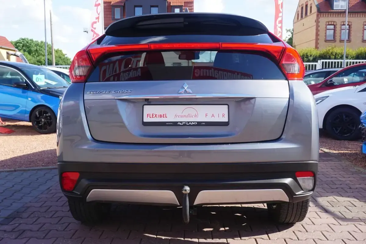 Gebraucht Mitsubishi Eclipse Cross 163 PS (119 kW) 2020 Silber SUV
