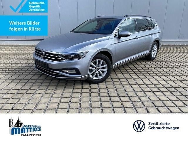 Gebraucht VW Passat R 150 PS (110 kW) 2023 Silber Kombi