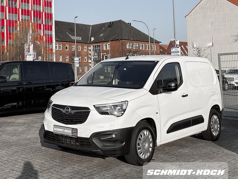 Gebraucht Opel Combo-e Life Edition 100 kW (136 PS) 2021 Jade weiß (weiß) Limousine