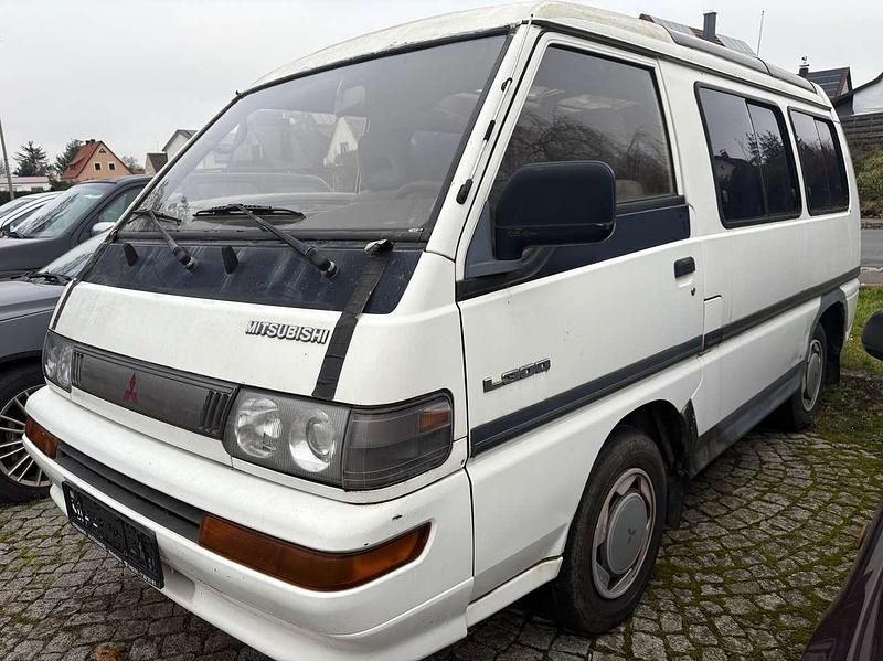 Weiß Gebraucht 1995 Mitsubishi L300 Van / Kleinbus | 2.600 € - Bild 1/4
