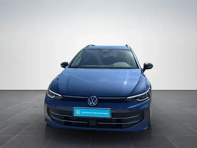 Gebraucht VW Golf VIII Goal 150 PS (110 kW) 2025 Blau Kombi