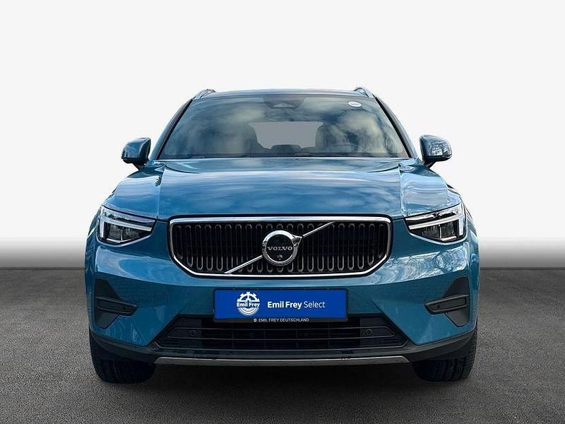 Gebraucht Volvo XC40 Core 163 PS (119 kW) 2025 Fjord blue metallic SUV