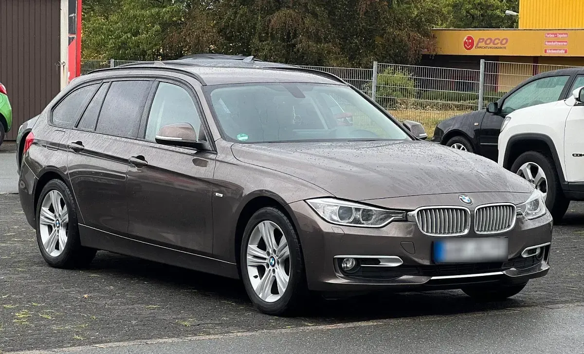 Gebraucht BMW 316 116 PS (85 kW) 2013 Braun Kombi