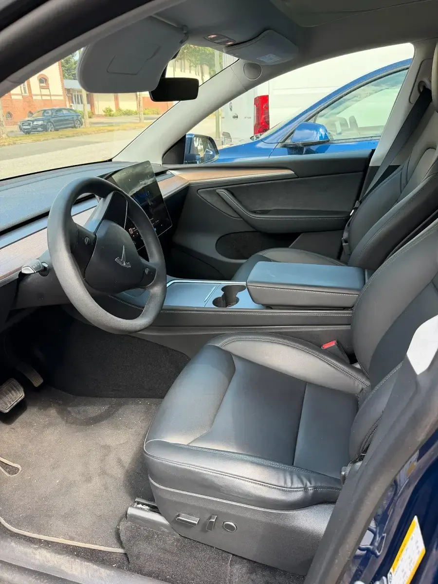 Gebraucht Tesla Model Y RWD 250 kW (340 PS) 2024 Blau SUV