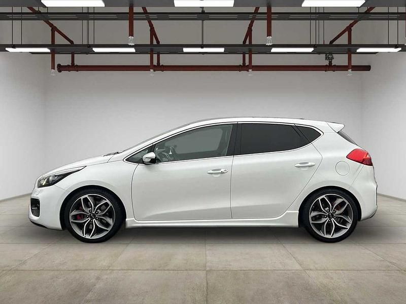 Gebraucht Kia Ceed GT-Track 204 PS (150 kW) 2016 Weiß Kleinwagen