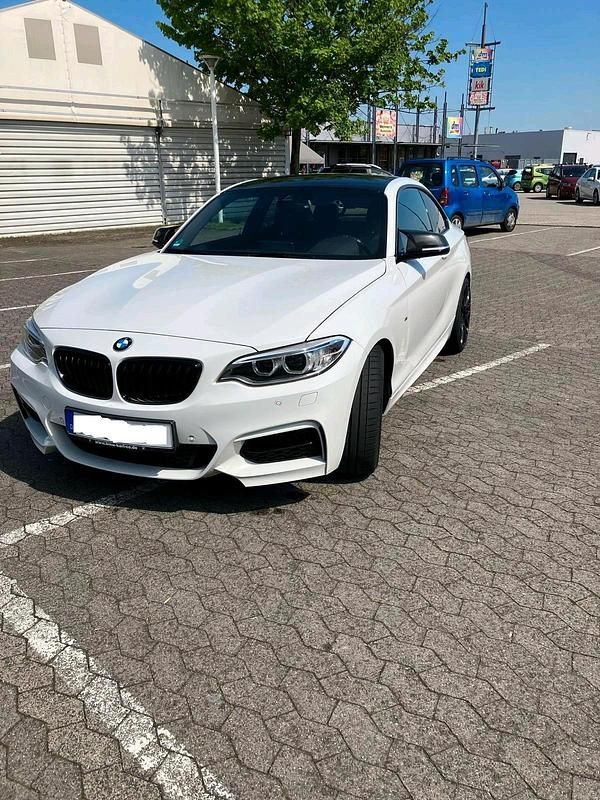 Gebraucht BMW M235 Sport Line 326 PS (239 kW) 2016 Weiß Coupé