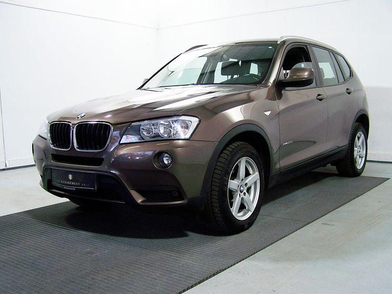 Gebraucht BMW X3 Performance 184 PS (135 kW) 2013 Sparkling bronze (metallic) SUV