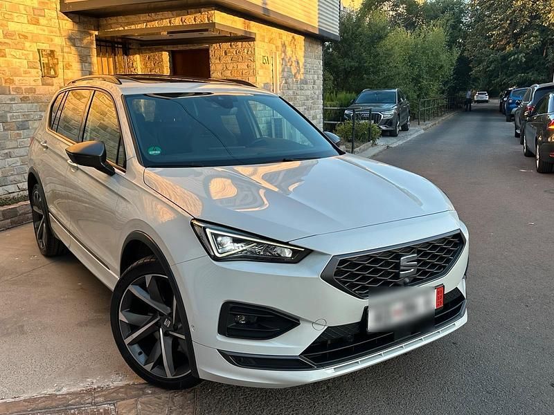 Weiß Gebraucht 2021 Seat Tarraco FR SUV | 22.900 € (Fairer Preis) - Bild 1/4