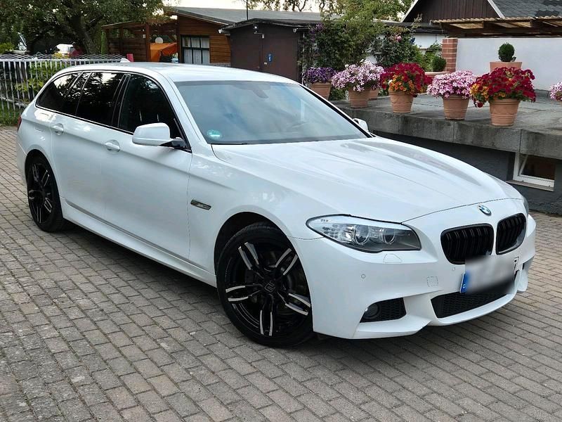 Weiß Gebraucht 2013 BMW 525 Kombi | 13.999 € (Etwas zu teuer) - Bild 1/4