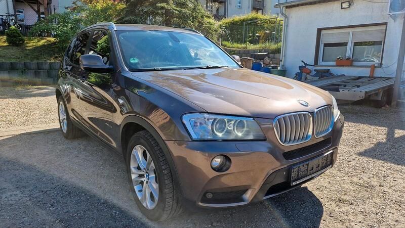 Braun Gebraucht 2011 BMW X3 SUV | 9.999 € (Guter Preis) - Bild 1/4