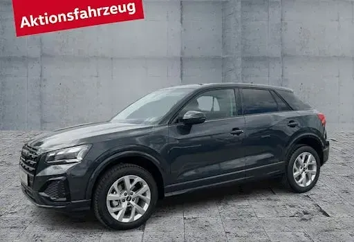 Neu Audi Q2 Advanced Plus 150 PS (110 kW) 2026 Grau SUV