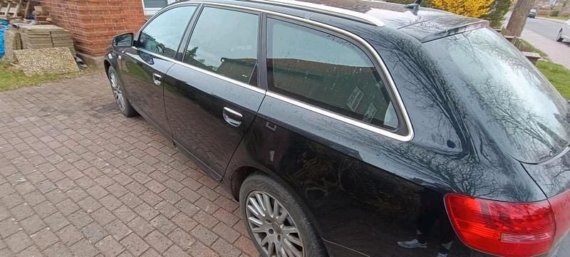Usado Audi A6 S-Line 320 HP (235 kW) 2006 Preto Carrinha