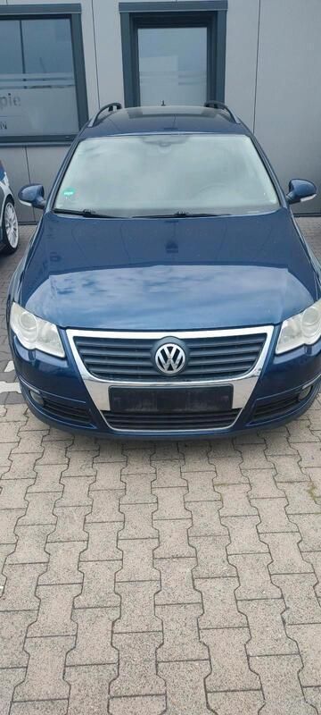 Blau Gebraucht 2008 VW Passat Kombi | 1.300 € (Superpreis) - Bild 1/4