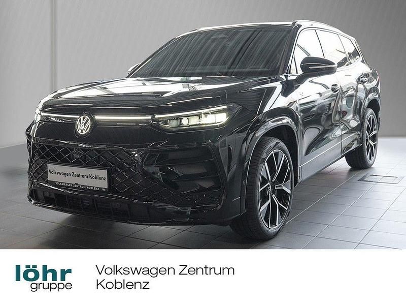 Grenadillschwarz metallic Neu 2025 VW Tayron R-line SUV | 69.880 € (Teuer) - Bild 1/4