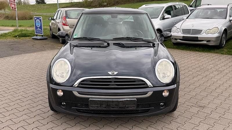 Gebraucht Mini ONE 90 PS (66 kW) 2006 Schwarz Kleinwagen