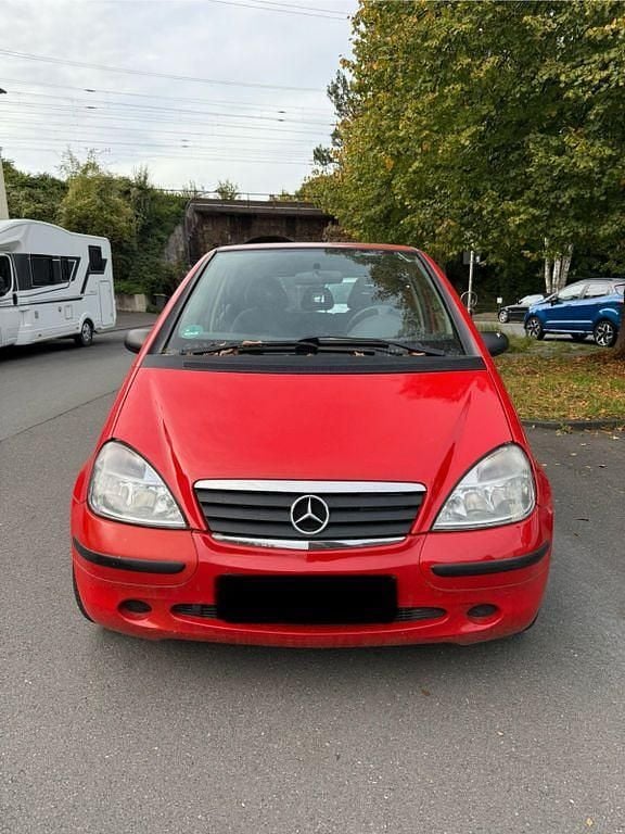 Rot Gebraucht 1999 Mercedes A160 Elegance Limousine | 1.790 € (Fairer Preis) - Bild 1/4